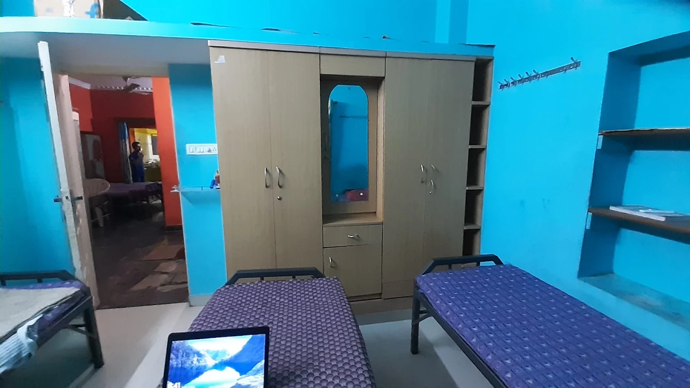 Mahimalur Mens PG & Hostel image